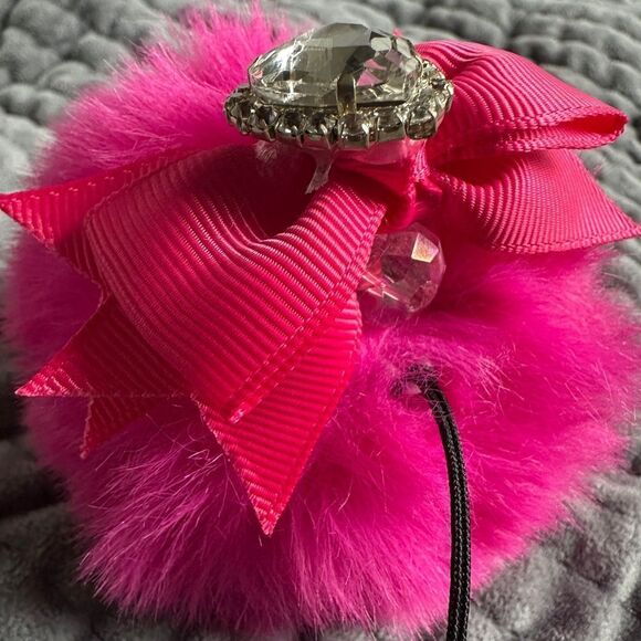 Luxury Fluffy Pom-Pom Charm with Sparkle with Heart Accent - Picture 7 of 16